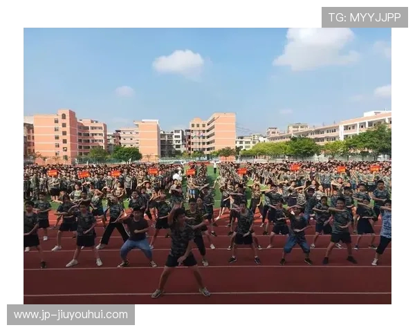 蒋官屯中学足球赛事精彩上演 学子们挥洒激情展现风采